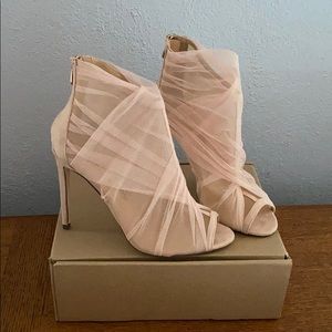 Size 9 high heel